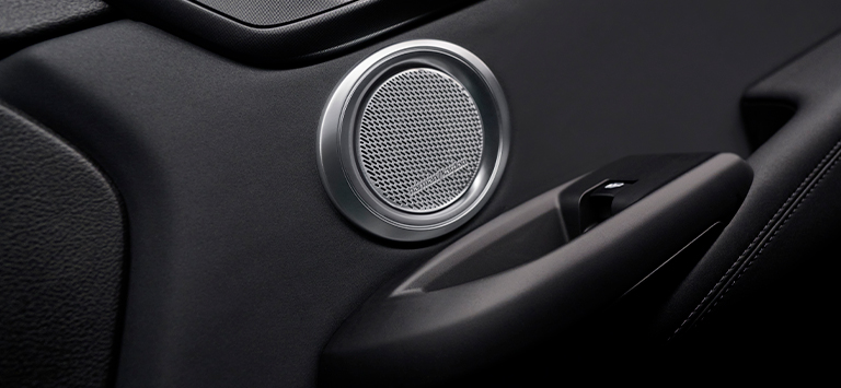 Alfa romeo gallery interior 5